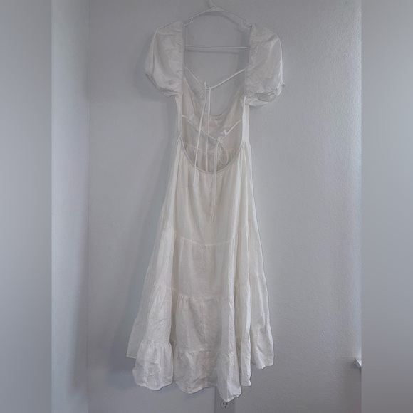 White Flowy Sweetheart Neck Puff Sleeve Dress - Picture 8 of 14